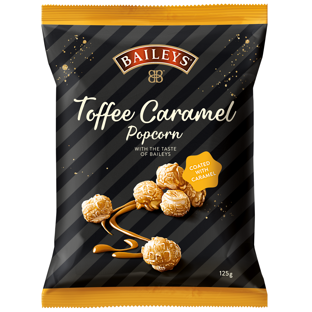 Un paquet noir avec des extrémités orangées, il y a 6 popcorns caramélisés et au-dessus il y a le logo « Baileys » rouge 