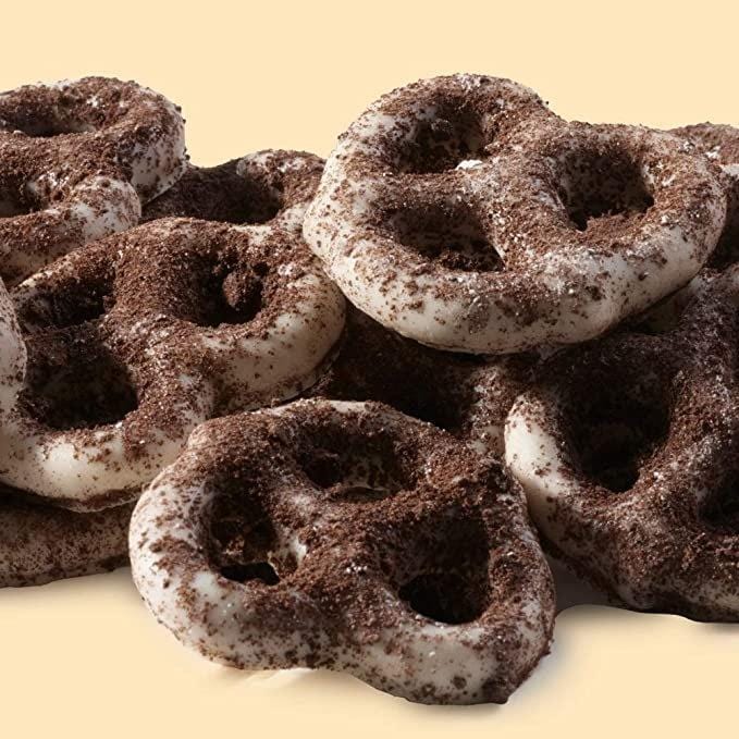 Hershey's Dipped Pretzels Cookies & Crème
